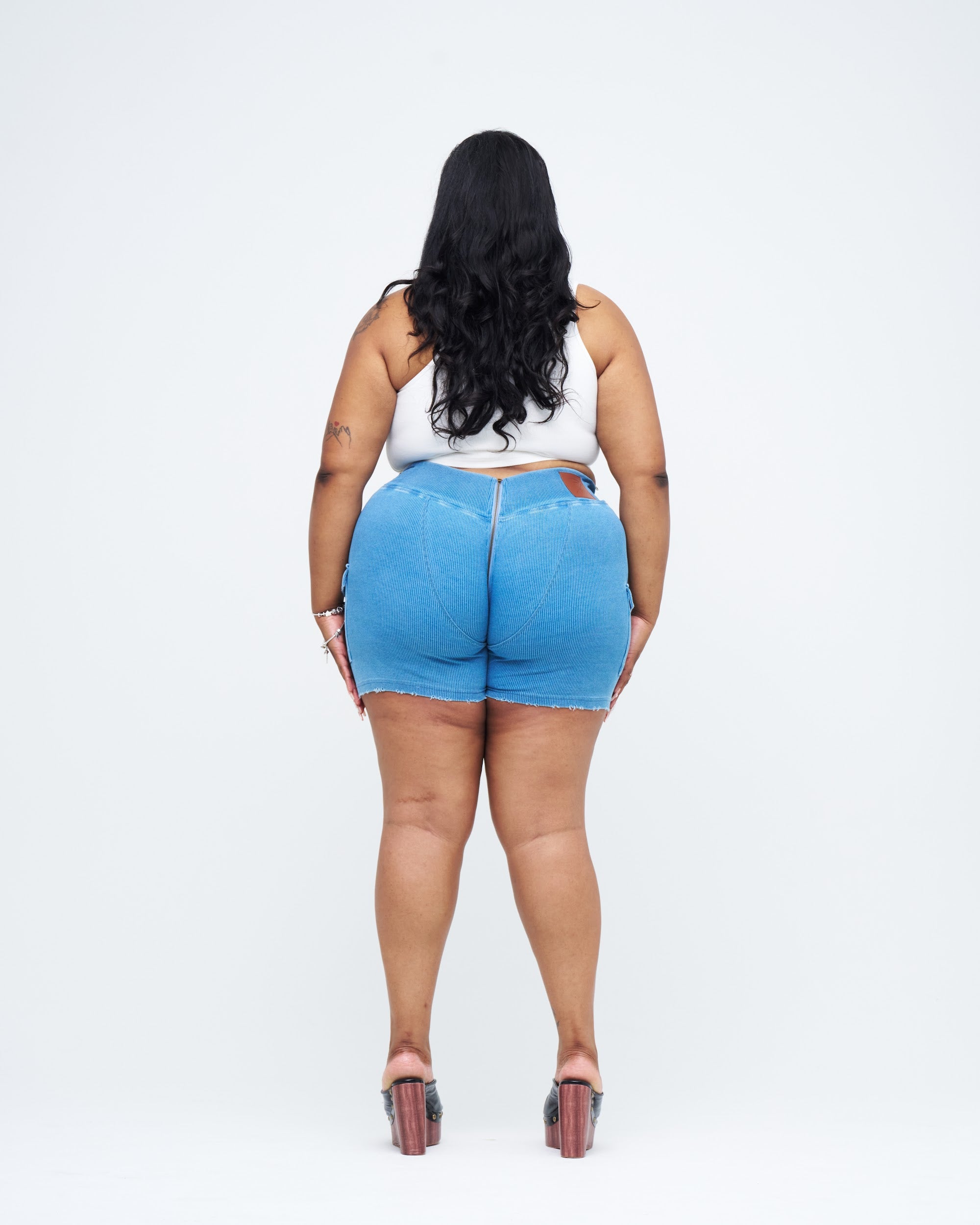 DENIM WASHED UZIP SHORTS
