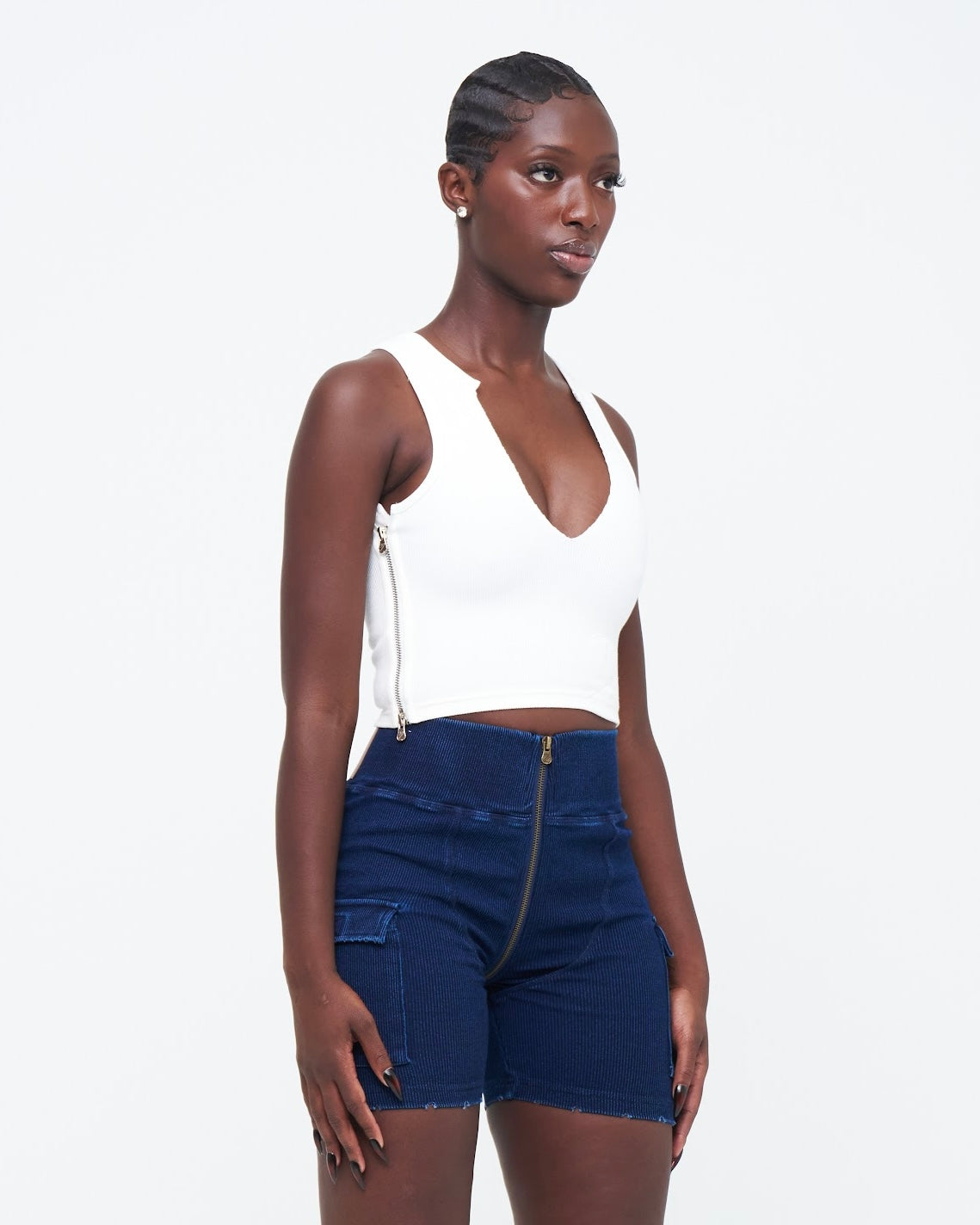 WHITE SIGNATURE UZIP TANK